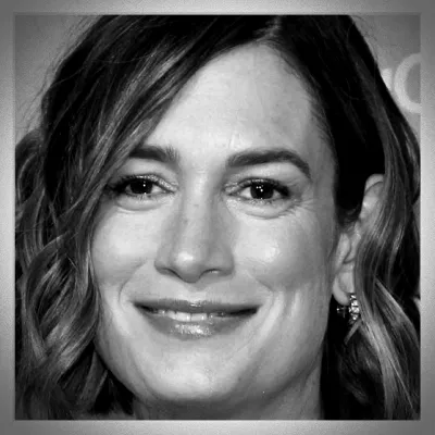 Gillian Flynn